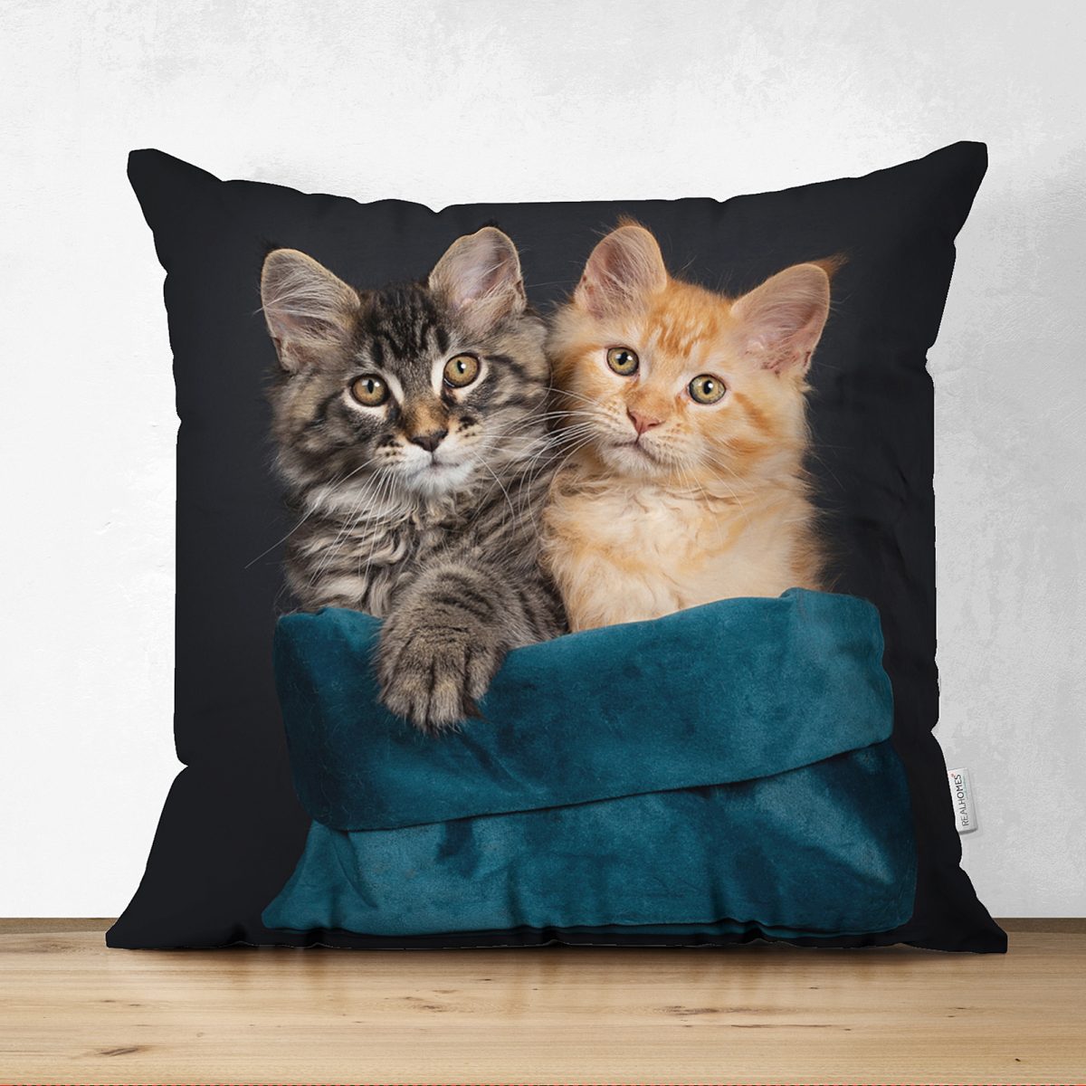 Çift Taraflı Sevimli Kedi Desenli Dijital Baskılı Modern Süet Yastık Kırlent Kılıfı Realhomes