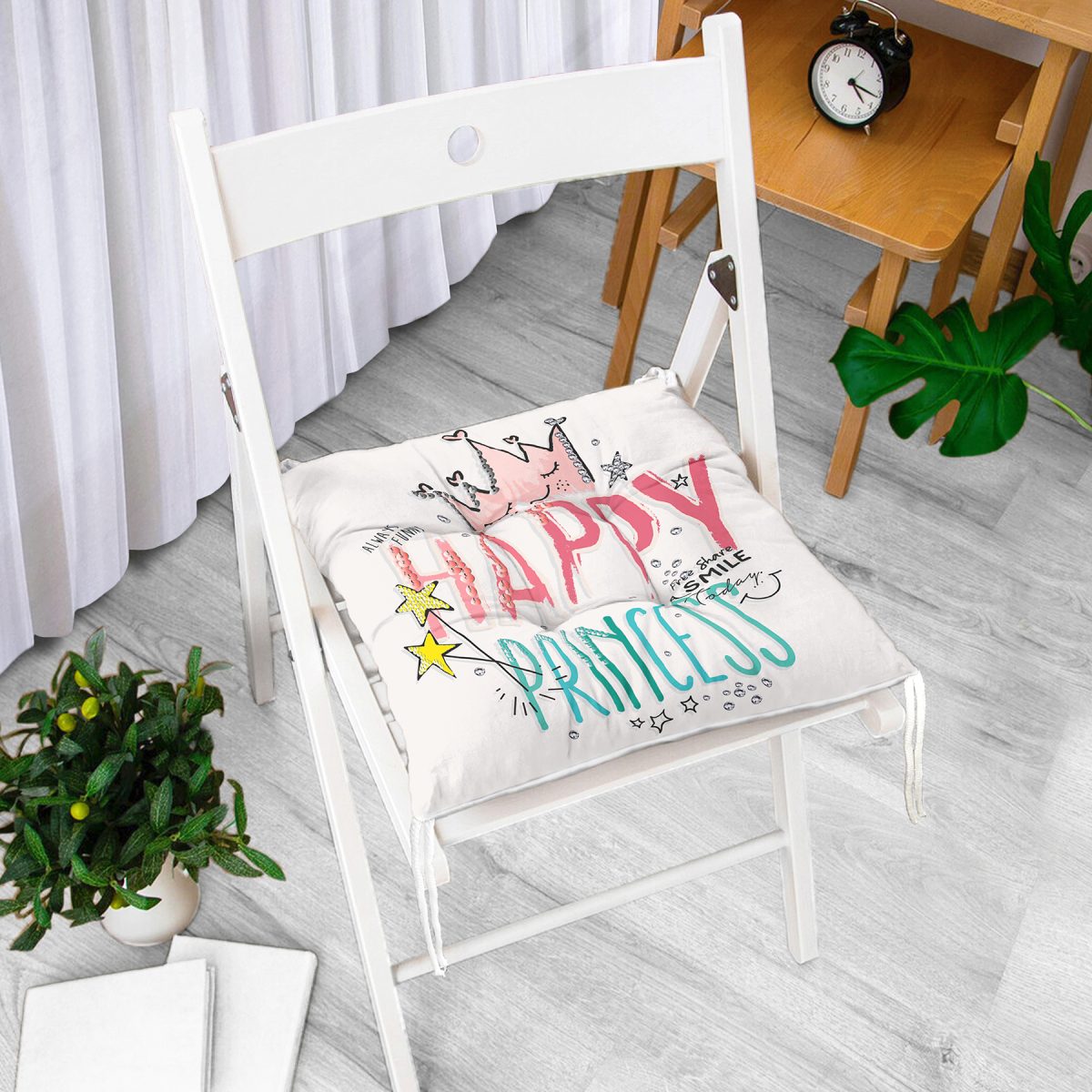 Happy Princess Yazı Desenli Dijital Baskılı Modern Pofuduk Sandalye Minderi Realhomes