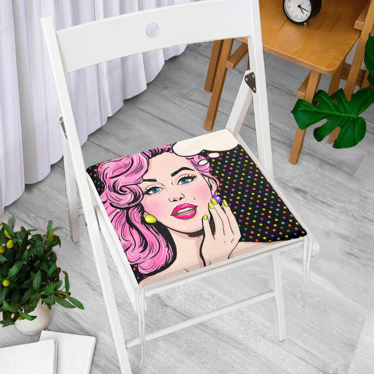 Pop Art Resimli Dekorati Kare Sandalye Minderi Realhomes