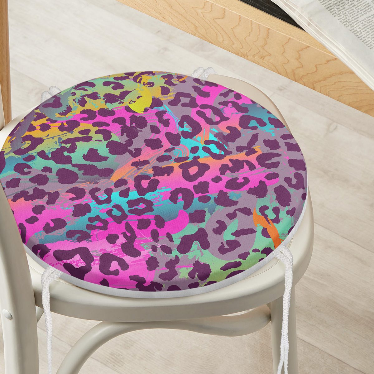 Renkli Leopar Desenli Dijital Baskılı Modern Yuvarlak Fermuarlı Sandalye Minderi Realhomes