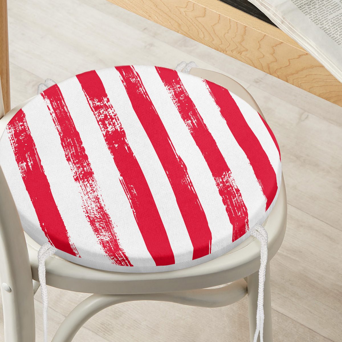 Kırmızı Çizgili Motifli Modern Yuvarlak Fermuarlı Sandalye Minderi Realhomes