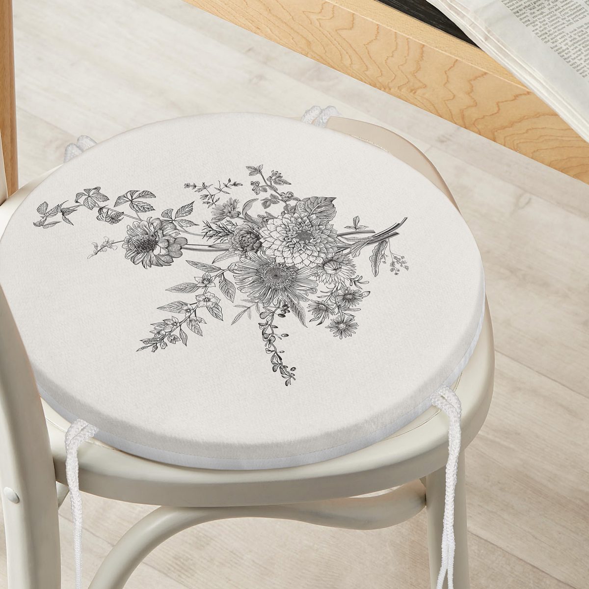 Pastel Zemin Üzerinde Çiçek Desenli Dijital Baskılı Modern Yuvarlak Fermuarlı Sandalye Minderi Realhomes