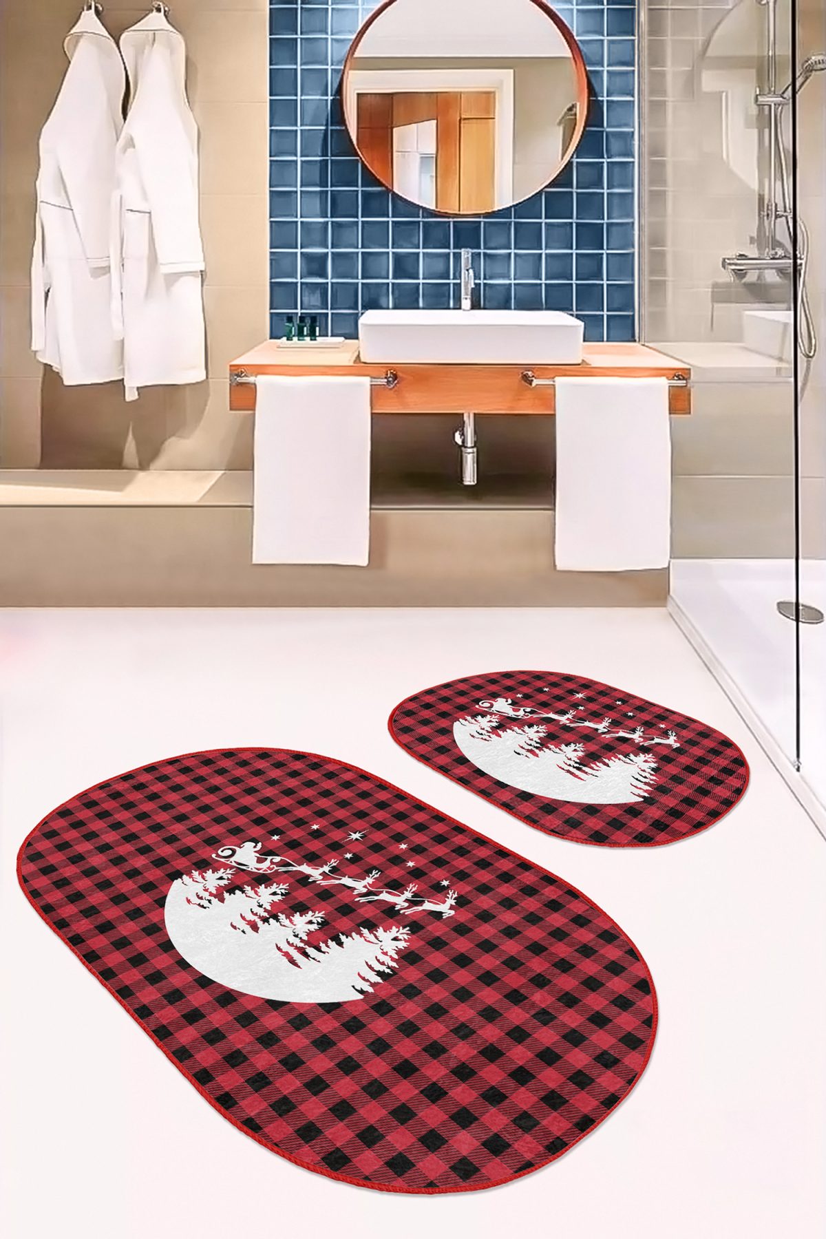 Kırmızı Ekose Motifli Yılbaşı Desenli 2'li Oval Kaymaz Tabanlı Banyo Paspası & Klozet Takımı Realhomes