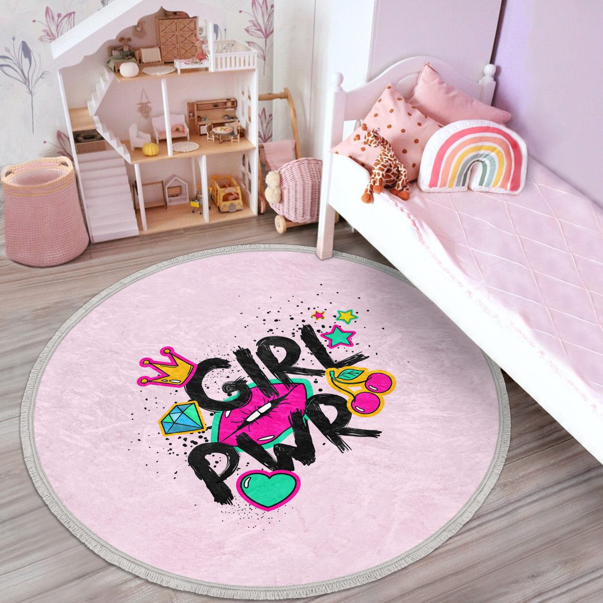 Dudak Girl Power Çocuk & Genç Odası Makinede Yıkanabilir Kaymaz Tabanlı Püsküllü Yuvarlak Çocuk Halısı Realhomes