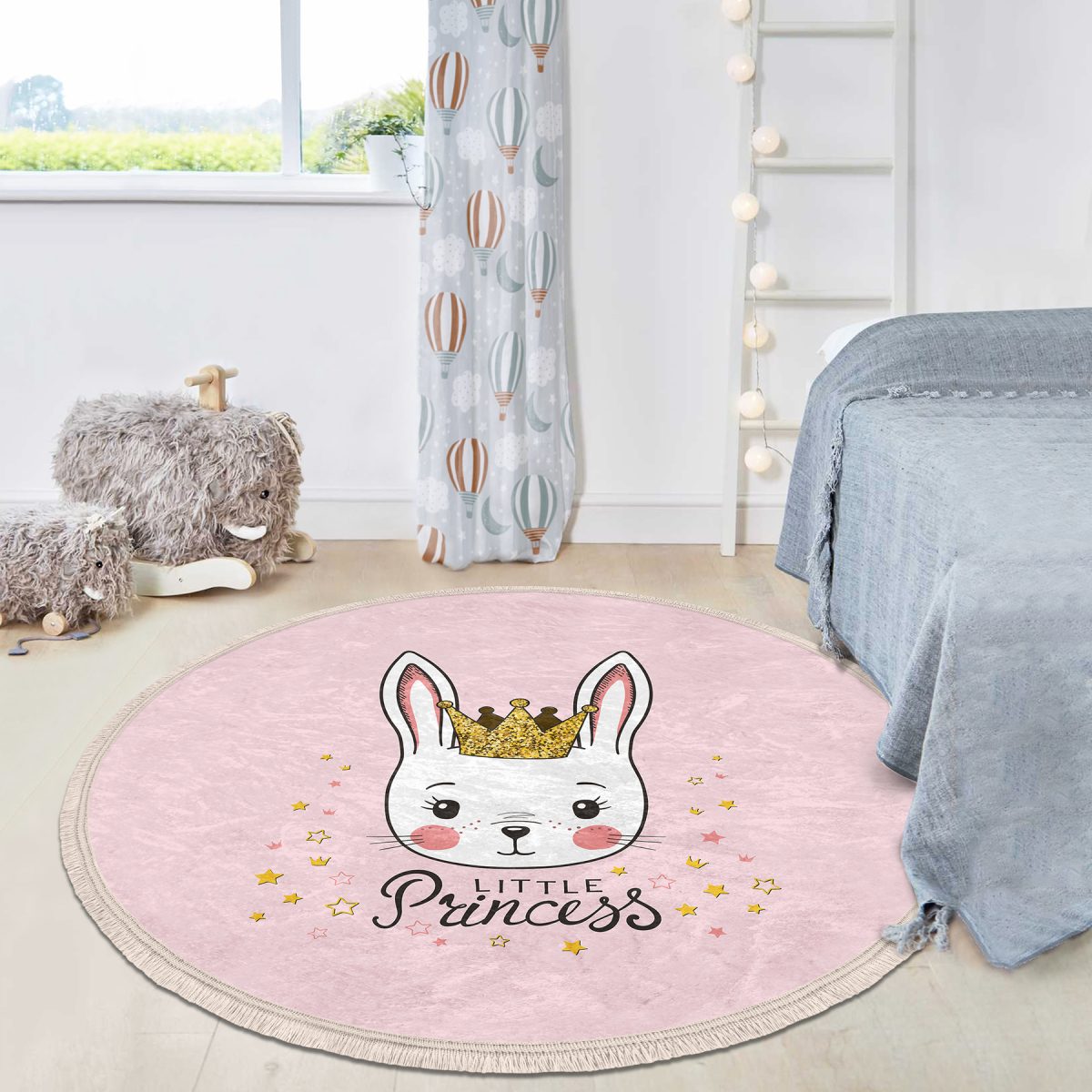 Pembe Zeminli Little Princess Desenli Çocuk & Genç Odası Makinede Yıkanabilir Kaymaz Tabanlı Püsküllü Yuvarlak Çocuk Halısı Realhomes