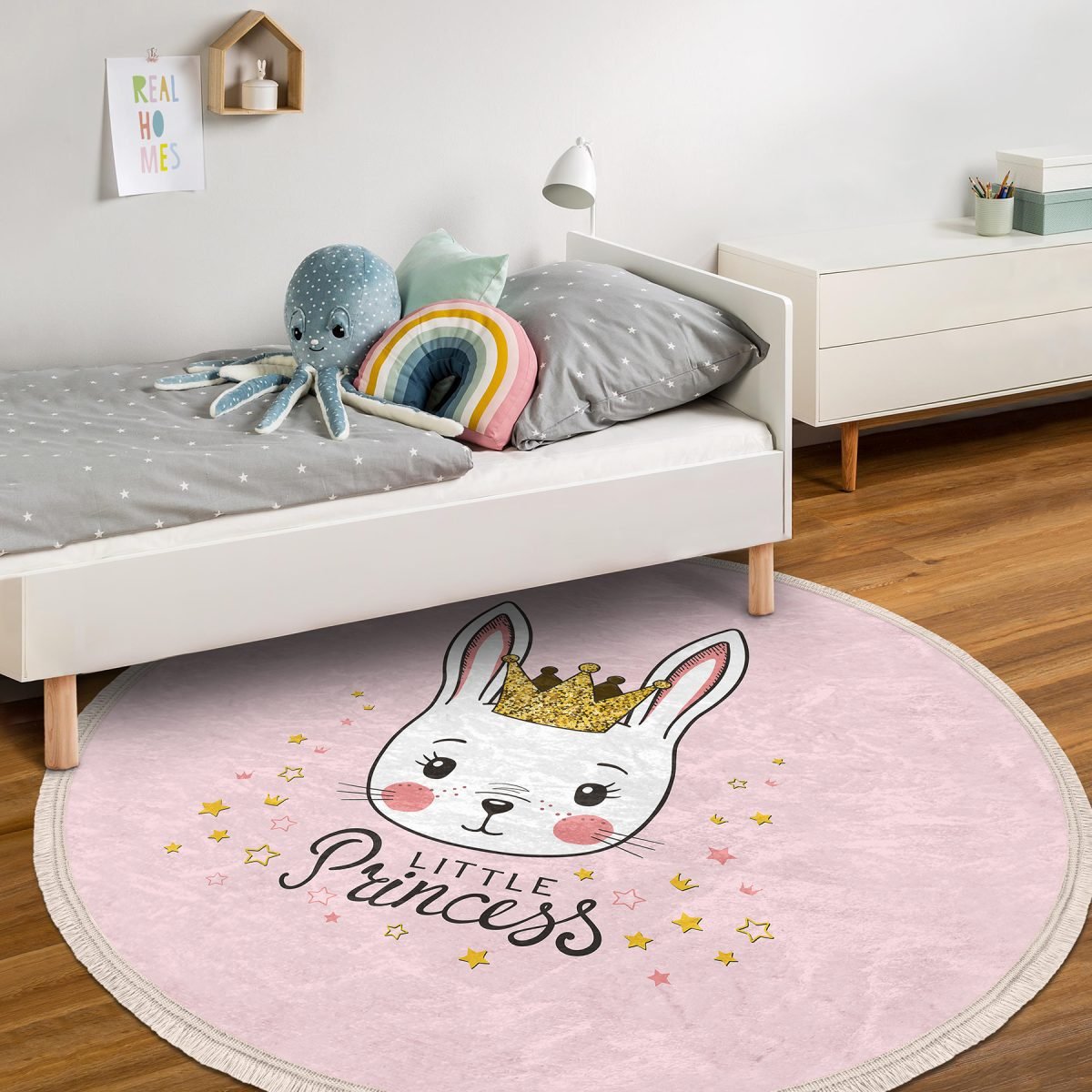 Pembe Zeminli Little Princess Desenli Çocuk & Genç Odası Makinede Yıkanabilir Kaymaz Tabanlı Püsküllü Yuvarlak Çocuk Halısı Realhomes