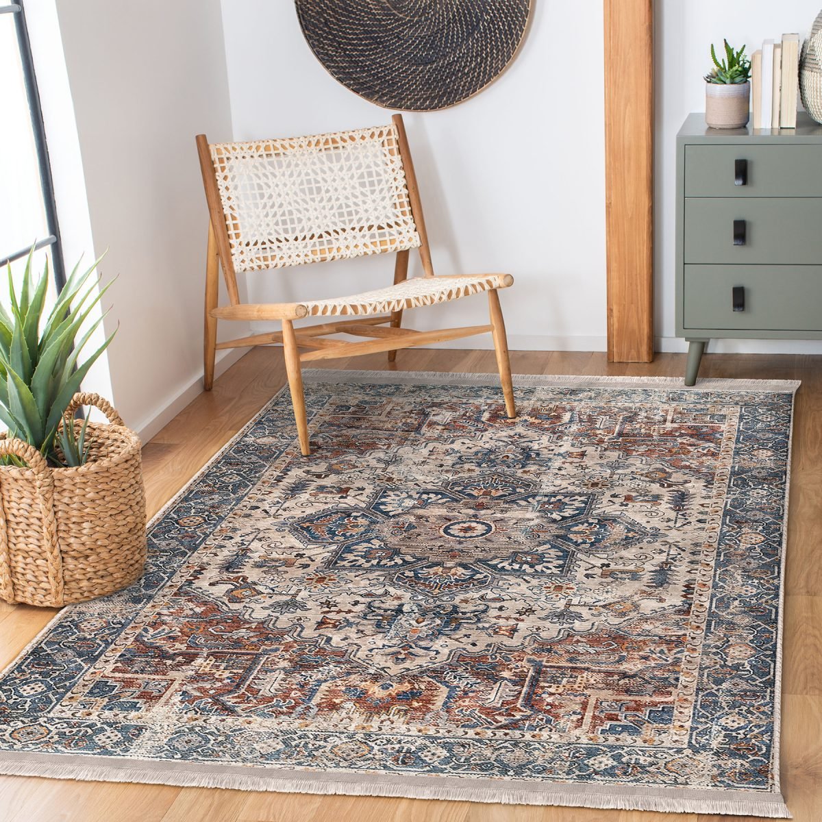 Renkli Zeminde Soyut Motifli Kilim Desenli Eskitme Motifli Avangarde Salon & Oturma Odası Koridor & Antre Dijital Baskılı Makinede Yıkanabilir Kaymaz Taban Saçaklı Halı Realhomes