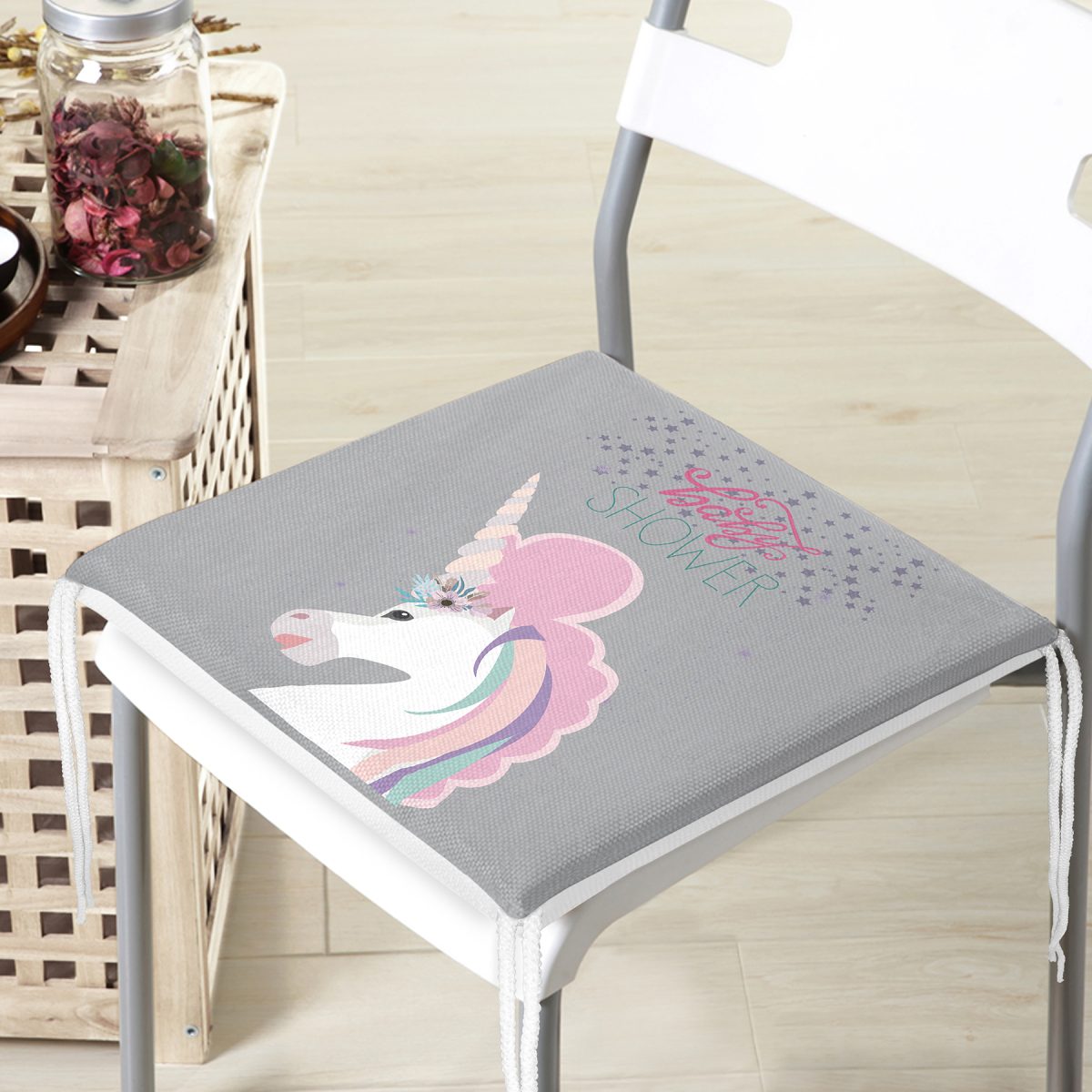 Gri Zeminde Baby Shower Unicorn At Tasarımlı Modern Fermuarlı Sandalye Minderi Realhomes